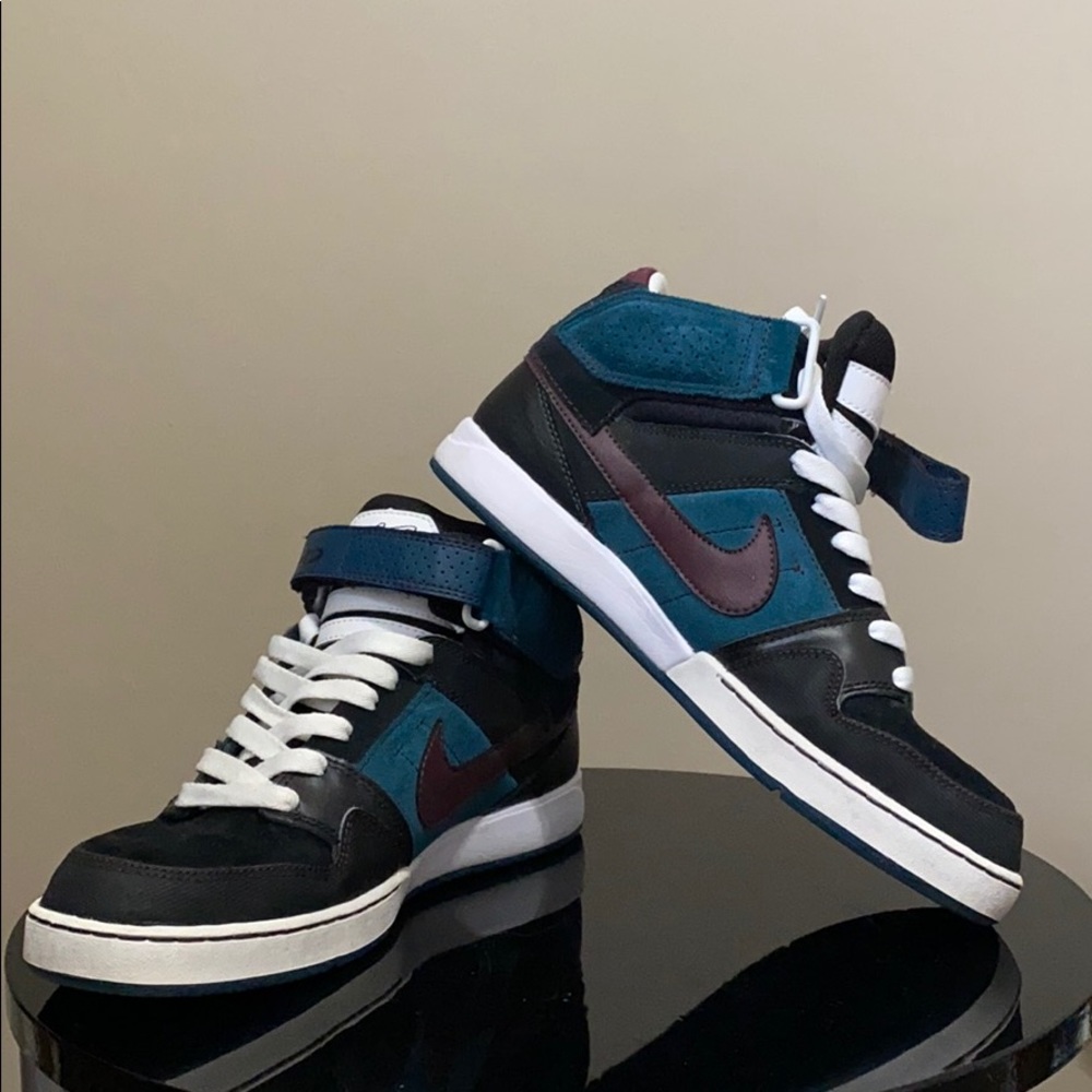 Nike 6.0 Mid